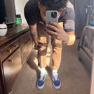 Meet your Posher, César